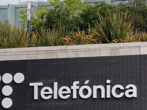 Fachada edificio telefónica
